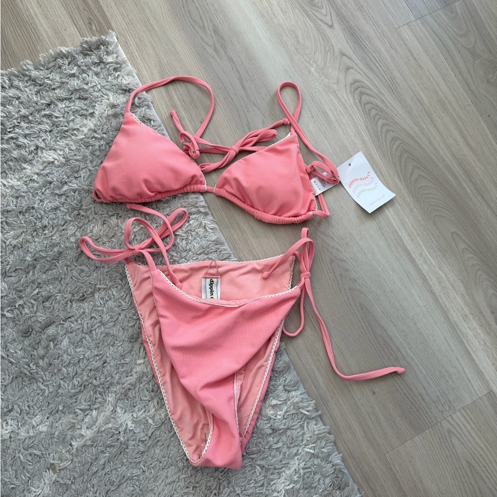 NWT Dippin Daisys Pink Ribbed String Bikini Set